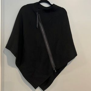 Lululemon On the Go Poncho